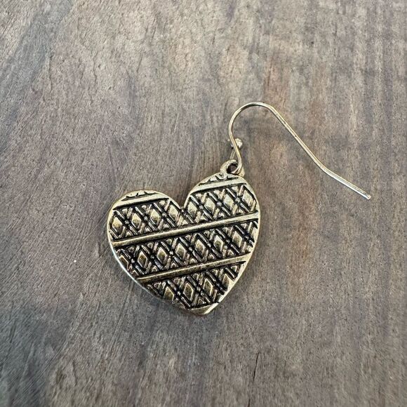 Heart danlges  - Picture 5 of 5